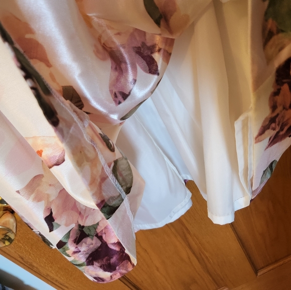 NWT - Liz Claiborne Size 6 dress - Picture 8 of 8